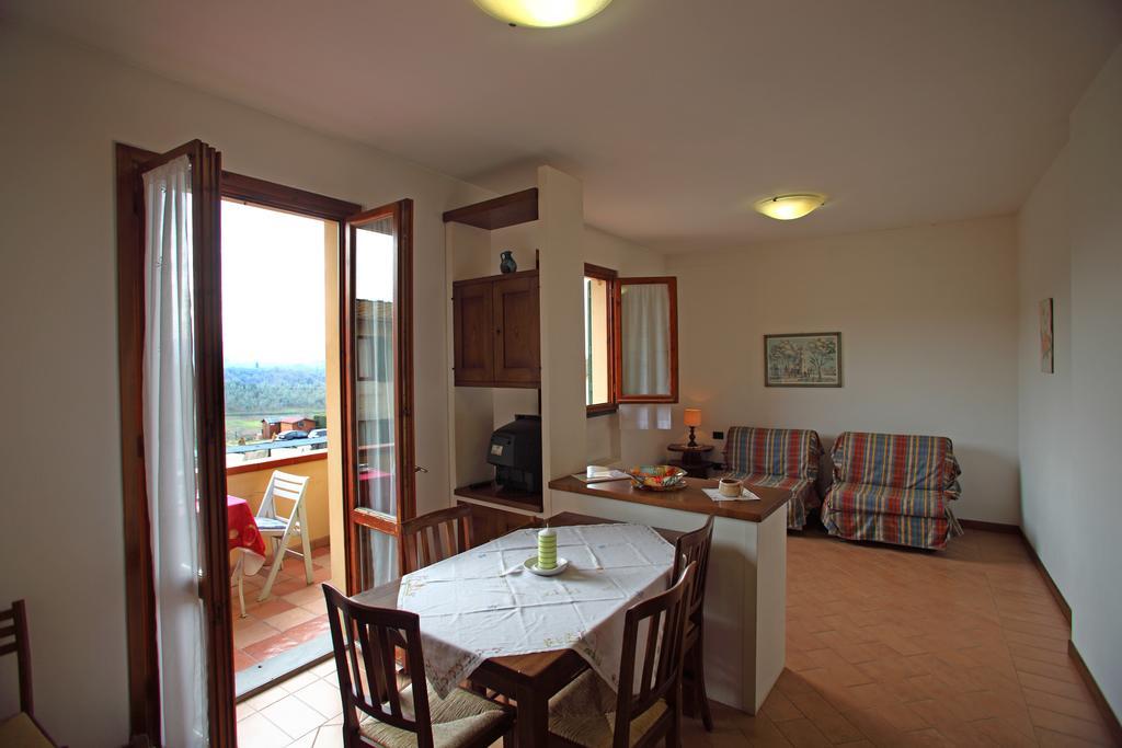 Residence Golf Club Ristorante Centanni Баньо-а-Риполи Экстерьер фото